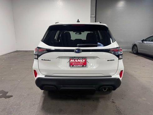 Used 2025 Subaru Forester Touring w/ Popular Package - Touring image 4