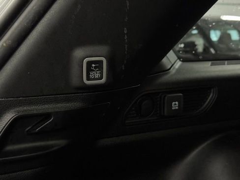 Used 2023 Jeep Grand Cherokee Altitude image 11