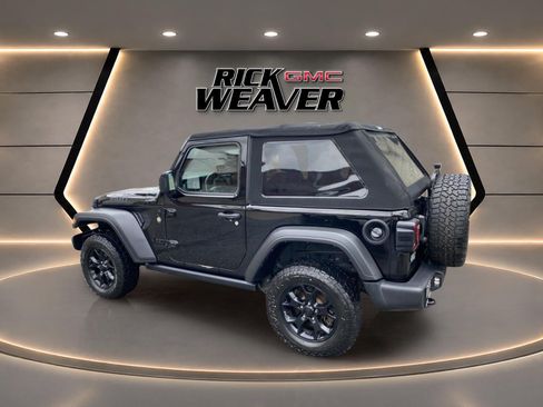 Used 2021 Jeep Wrangler Sport AWD/4WD image 3