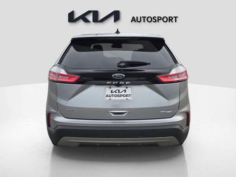 Used 2023 Ford Edge SEL image 9