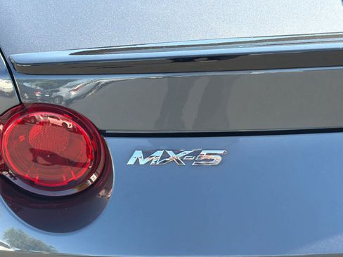 Used 2016 MAZDA MX-5 Miata Club RWD image 28