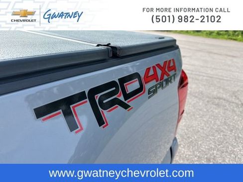Used 2019 Toyota Tacoma TRD Sport w/ Technology Package AWD/4WD image 15