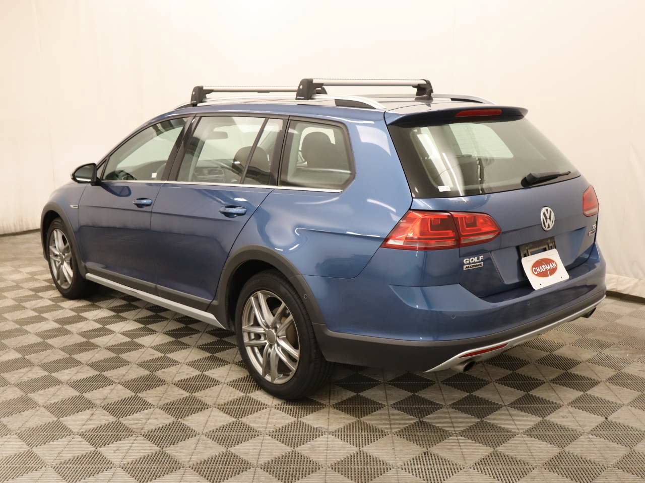 Used 2017 Volkswagen Golf Alltrack SEL AWD/4WD image 3