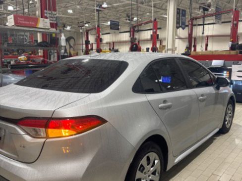 Used 2023 Toyota Corolla LE image 6