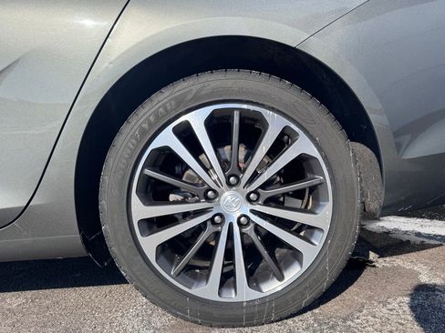 Used 2018 Buick Regal Preferred w/ Driver Confidence Package #1 image 25