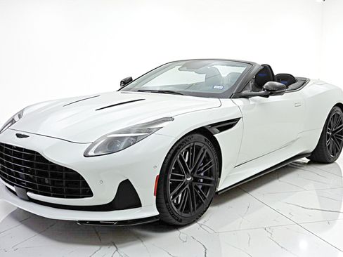 Used 2024 Aston Martin DB12 Convertible RWD image 2