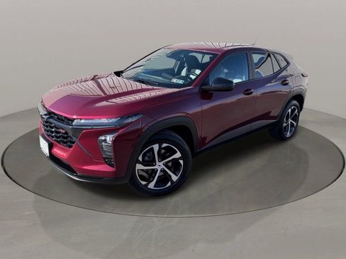 Used 2024 Chevrolet Trax RS image 1