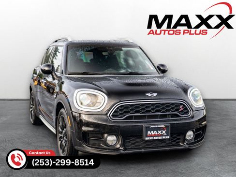 Used 2017 MINI Cooper Countryman S image 1