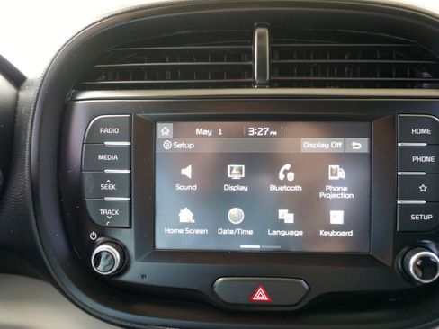 Used 2020 Kia Soul LX FWD image 13