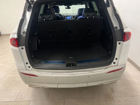 Used 2024 Buick Enclave Premium image 15