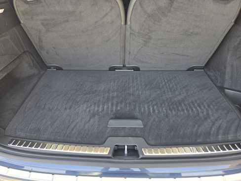 Used 2025 Volvo XC90 T8 Plus w/ Protection Package Premier image 40