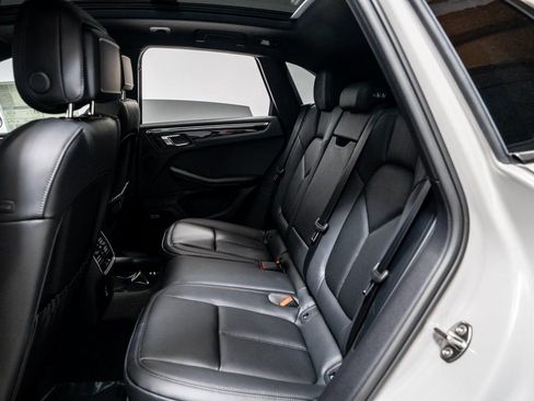 New 2026 Porsche Macan Turbo image 33