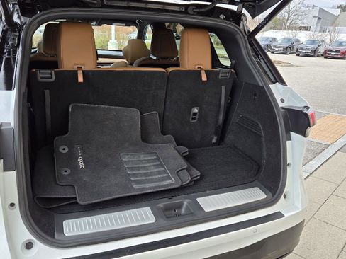 Certified 2026 INFINITI QX60 Autograph w/ Dark Cargo Package image 20