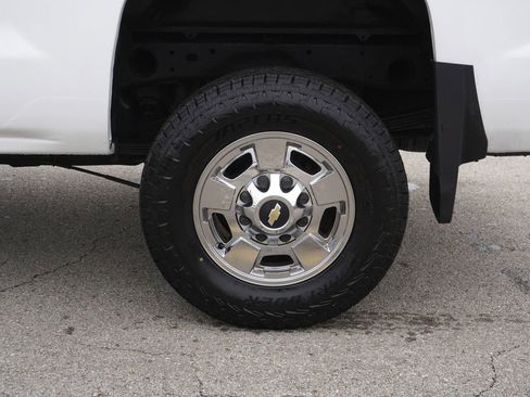 Used 2015 Chevrolet Silverado 2500 W/T w/ Snow Plow Prep Package AWD/4WD image 11
