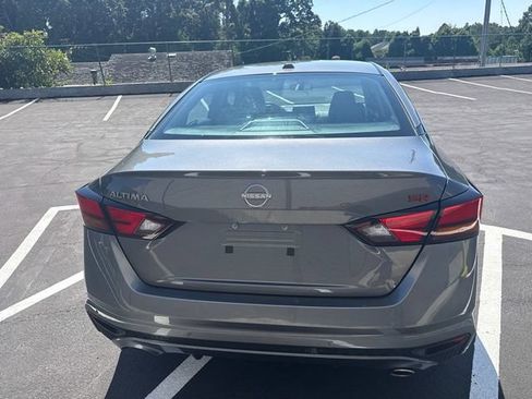 Used 2025 Nissan Altima 2.5 SR FWD image 4
