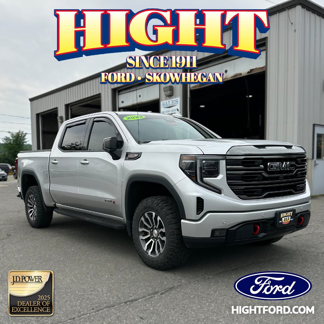 Used 2022 GMC Sierra 1500 AT4 w/ AT4 Premium Package AWD/4WD image 1