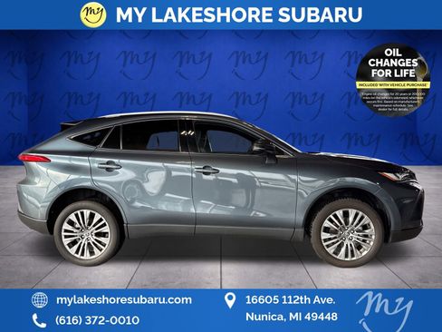 Used 2024 Toyota Venza XLE AWD/4WD image 8