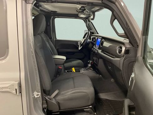 Used 2021 Jeep Wrangler Unlimited Sahara w/ Uconnect 4C Nav & Sound Group AWD/4WD image 29