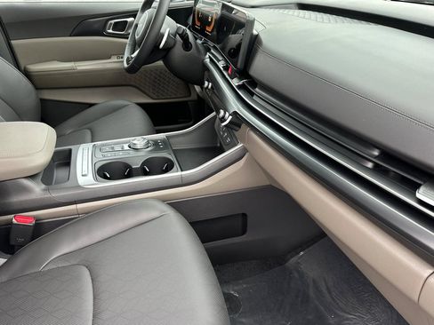 New 2026 Kia Carnival LXS image 17