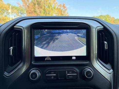 Used 2021 Chevrolet Silverado 1500 LT image 37