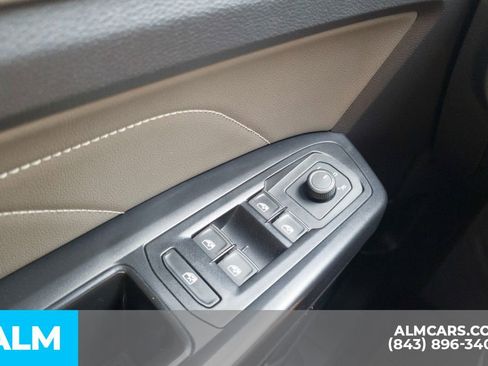 Used 2021 Volkswagen Atlas Cross Sport SE FWD image 14