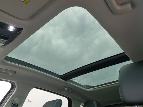 Certified 2025 Kia Sportage EX w/ Premium Package image 20