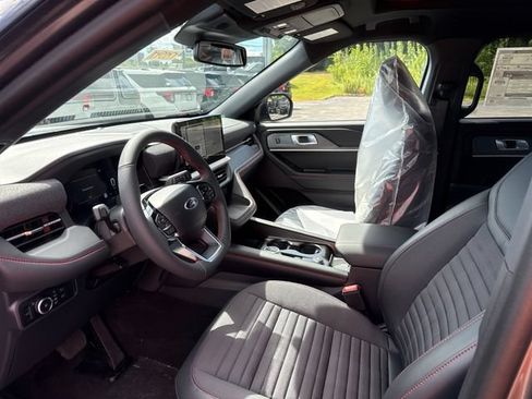 New 2026 Ford Explorer ST-Line w/ ST-Line Street Pack AWD/4WD image 11