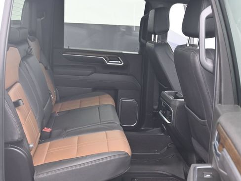 Certified 2025 Chevrolet Silverado 3500 High Country w/ High Country Premium Package AWD/4WD image 12