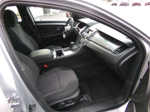 Used 2015 Ford Taurus SEL AWD/4WD image 16