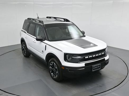 Certified 2024 Ford Bronco Sport Outer Banks w/ Topo Graphic Package AWD/4WD image 37