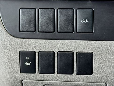 Used 2016 Toyota Highlander XLE image 16