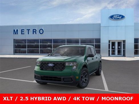 New 2025 Ford Maverick XLT w/ Equipment Group 301A image 31