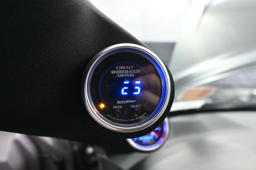 Used 2016 Dodge Challenger SRT Hellcat RWD image 24
