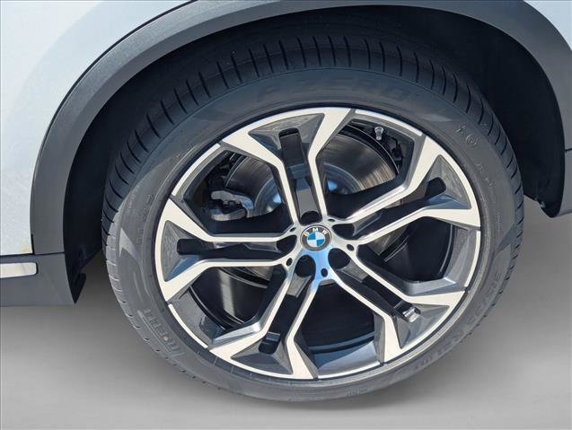 Used 2026 BMW X5 sDrive40i w/ Climate Comfort Package RWD image 9