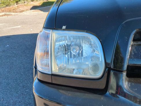 Used 2007 Toyota Sequoia SR5 image 10