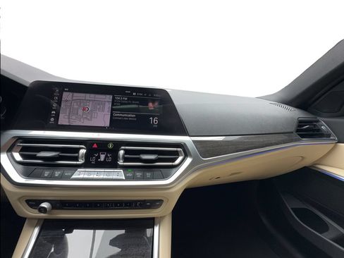 Used 2022 BMW 330i Sedan w/ Driving Assistance Package RWD image 45