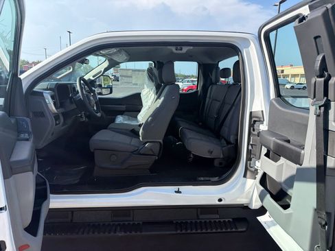 New 2026 Ford F350 Lariat w/ Black Appearance Package AWD/4WD image 16