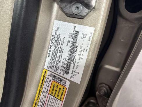 Used 2019 Ford Fusion SE FWD image 35
