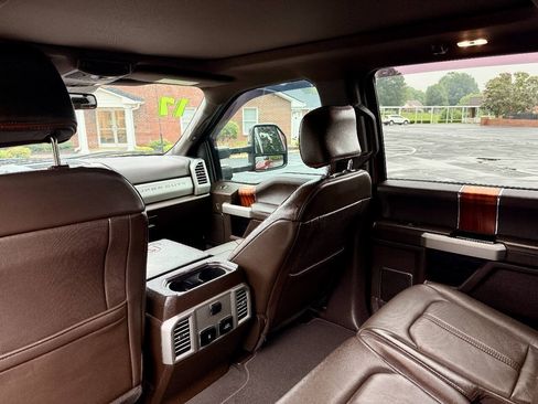 Used 2017 Ford F250 King Ranch w/ King Ranch Ultimate Package AWD/4WD image 17