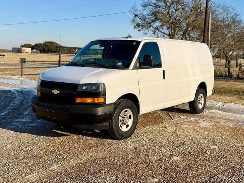 Used 2021 Chevrolet Express 2500 w/ Driver Convenience Package image 6