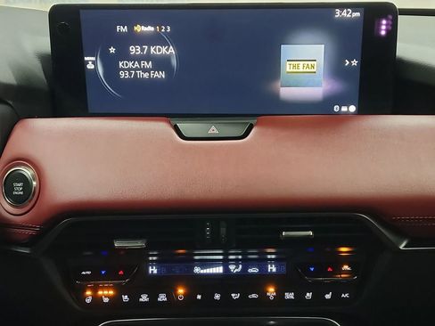 Certified 2025 MAZDA CX-70 3.3 Turbo S w/ Premium Package image 23