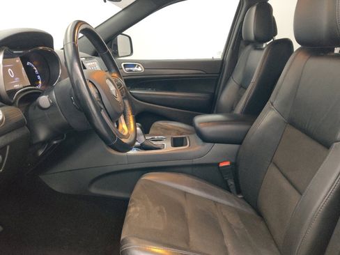 Used 2021 Jeep Grand Cherokee Laredo X RWD image 17