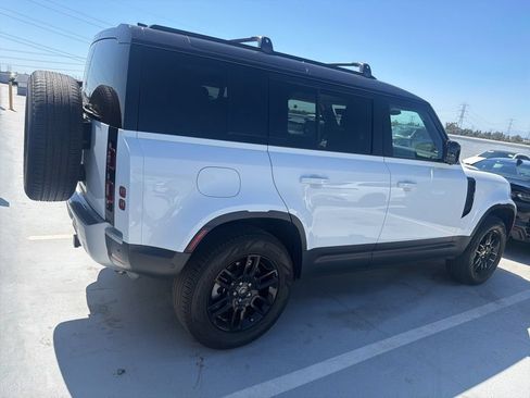 Used 2025 Land Rover Defender 110 S AWD/4WD image 4