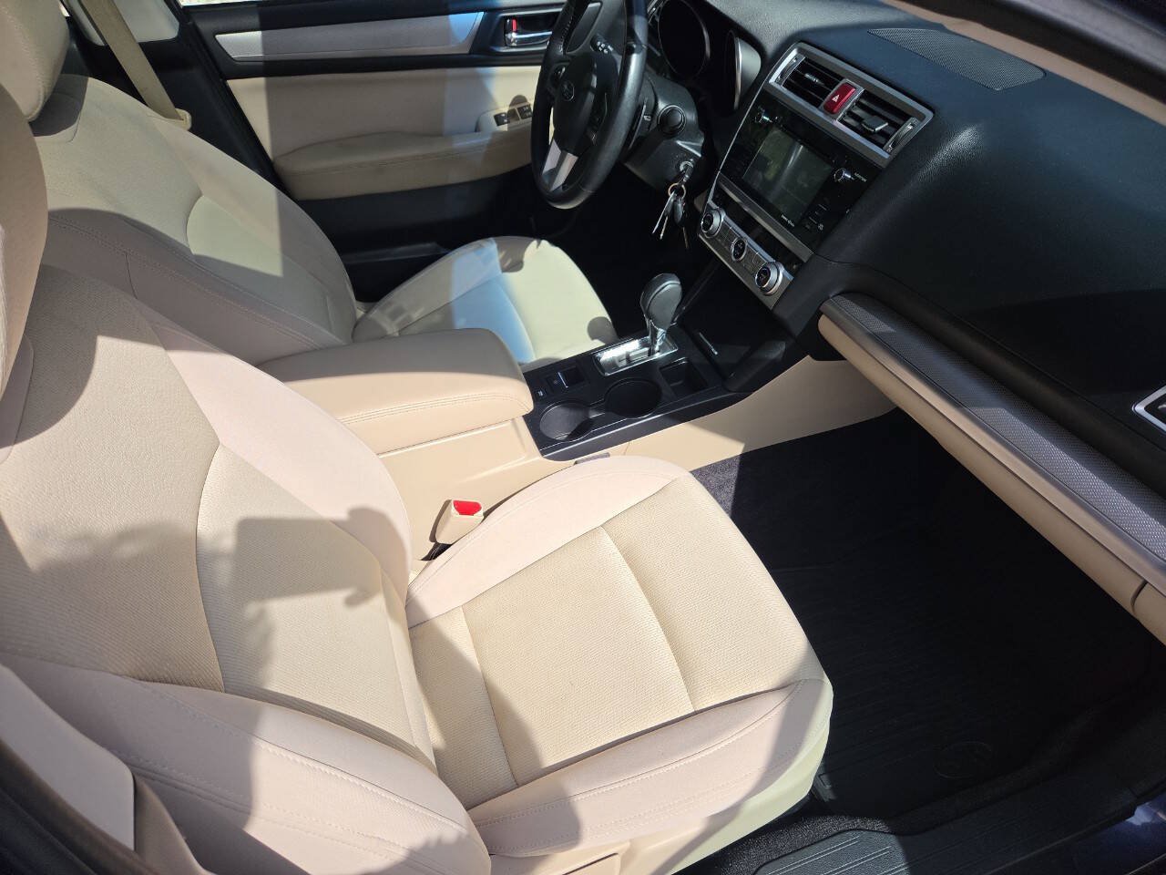 Used 2015 Subaru Legacy 2.5i Premium w/ Moonroof Package AWD/4WD image 27