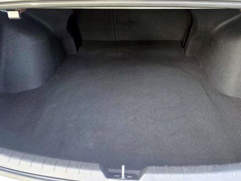 Used 2023 Kia K5 GT-Line image 35