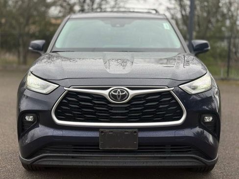 Used 2020 Toyota Highlander LE image 8