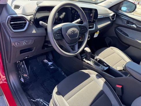 New 2026 Chevrolet TrailBlazer LT w/ Midnight Edition FWD image 13