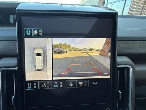 Used 2025 GMC Yukon Denali Ultimate image 39