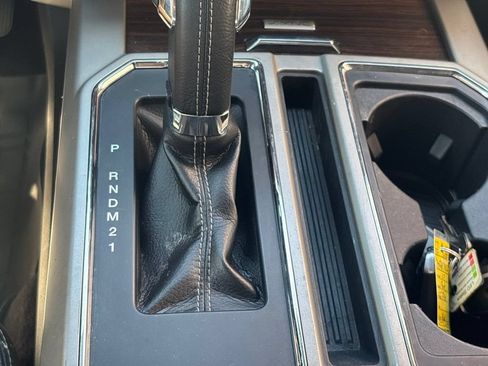 Used 2017 Ford F150 Lariat AWD/4WD image 16