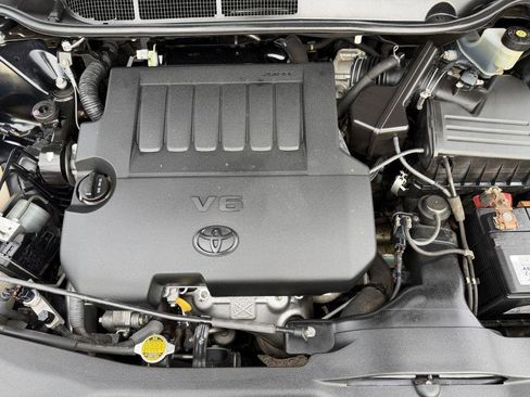 Used 2013 Toyota Venza XLE w/ XLE Premium Pkg image 31